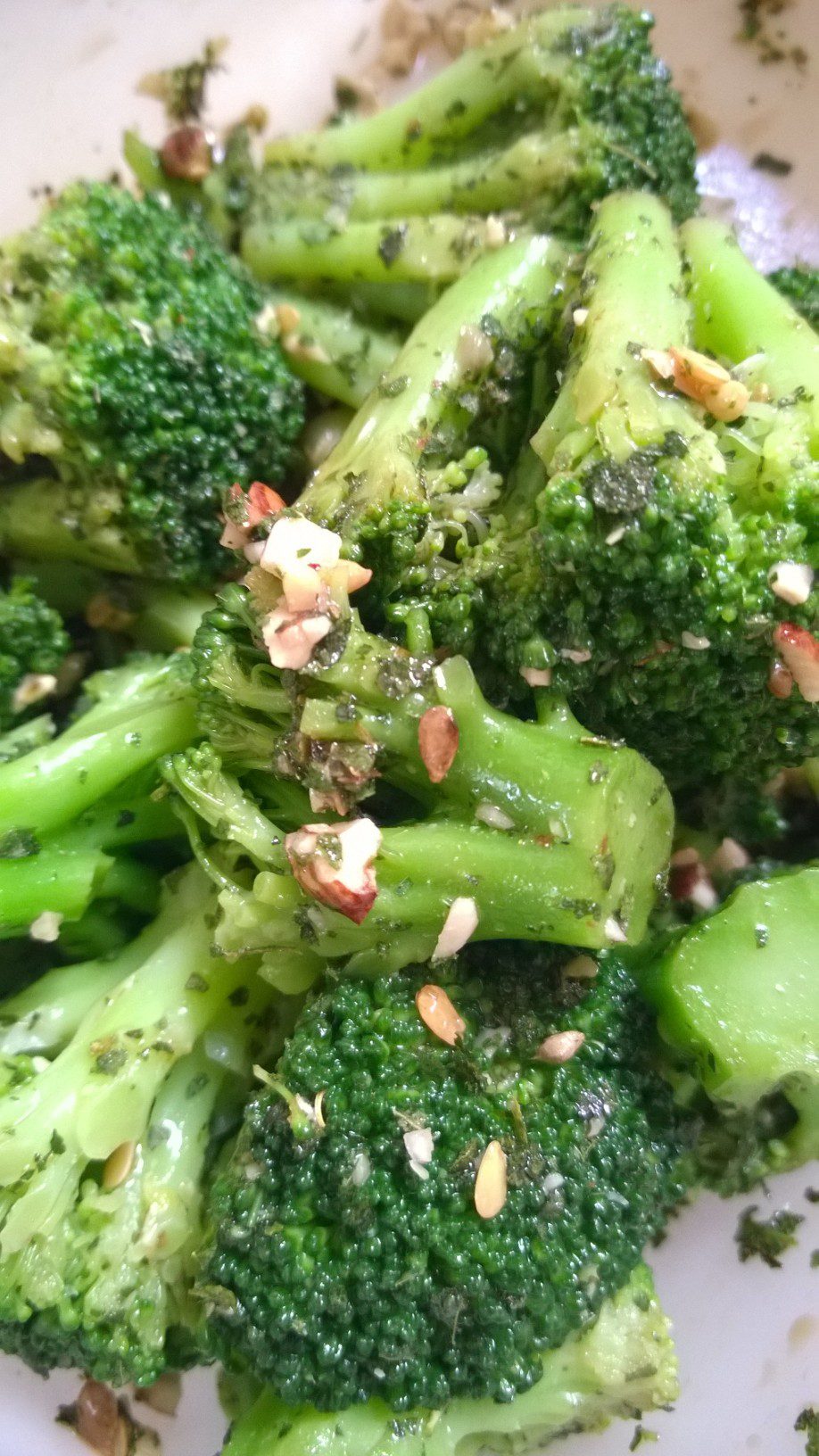 Recette : salade tiède de brocolis