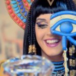 Katy Perry : le clip « Dark Horse » et les signes illuminati